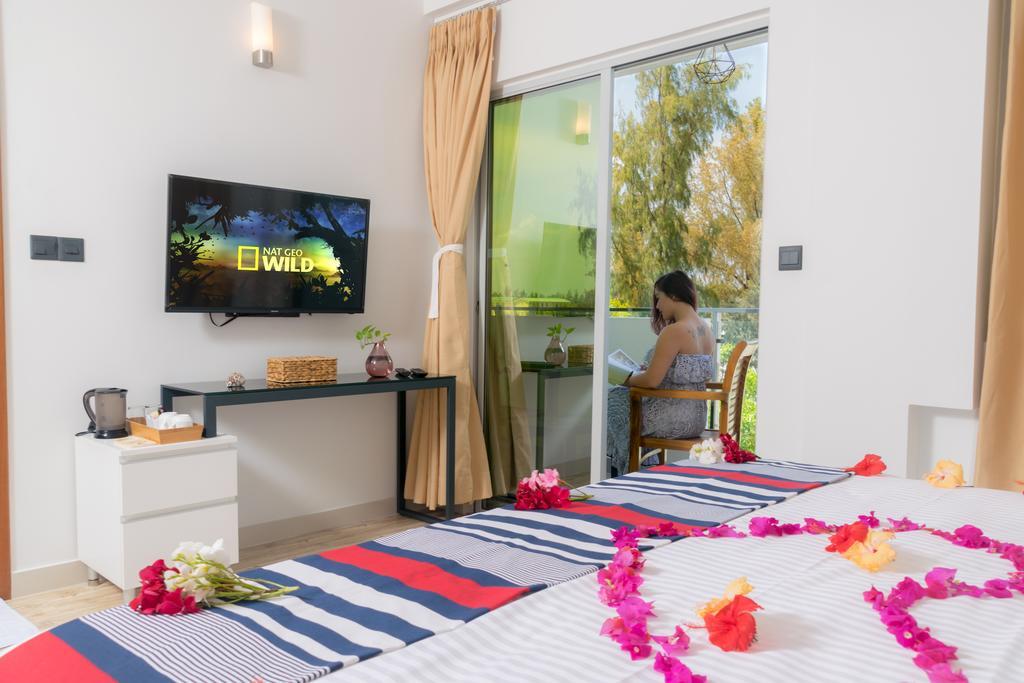 Hotel The Orca Hulhumale Esterno foto